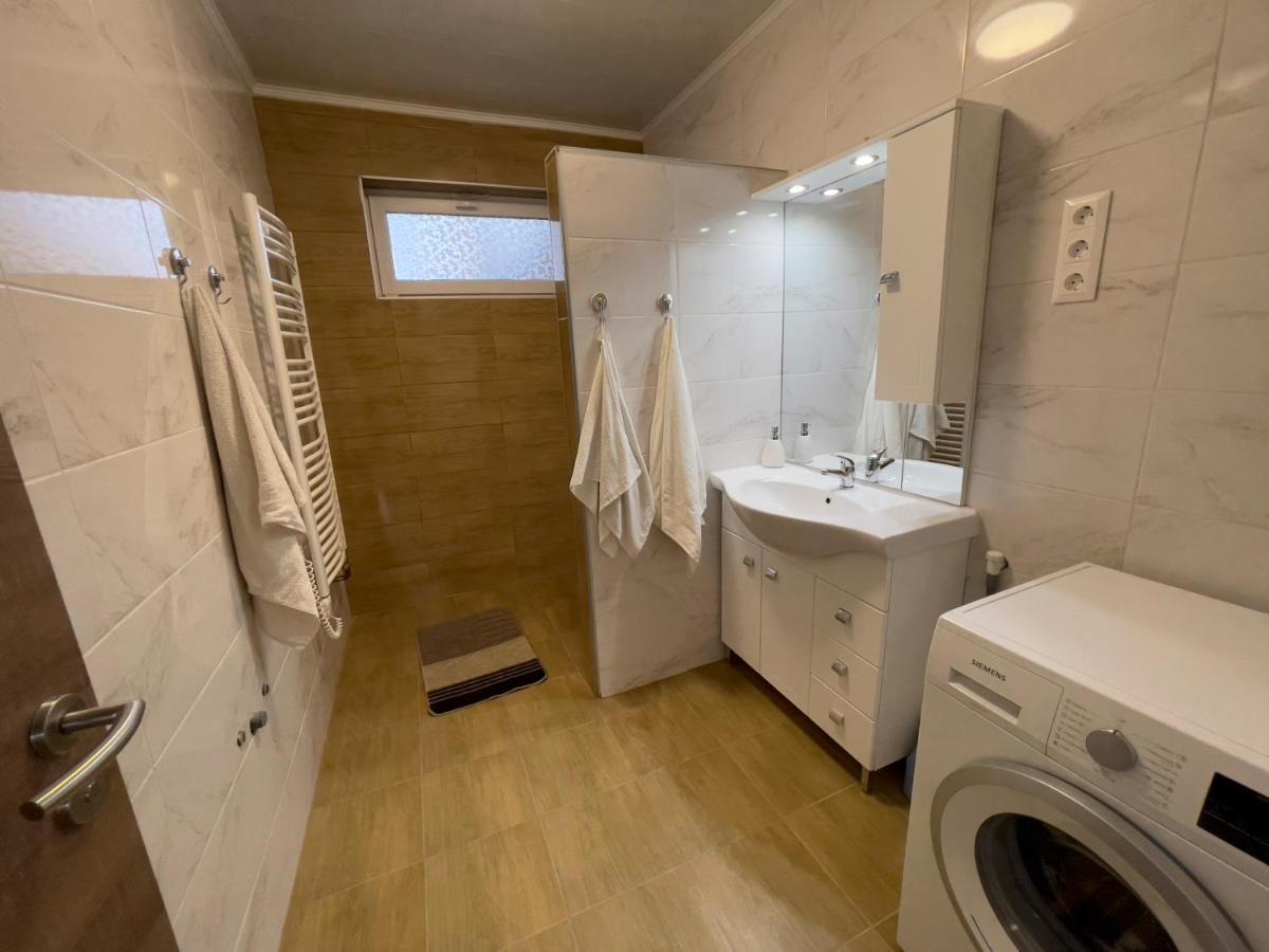 Gratisz Apartman Siofok Exterior photo