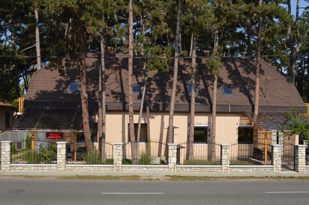 Gratisz Apartman Siofok Exterior photo